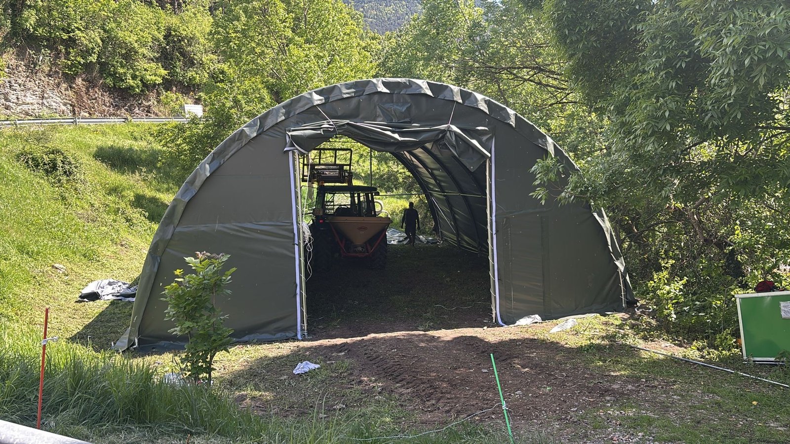 Carpa Agrícola en Huesca
