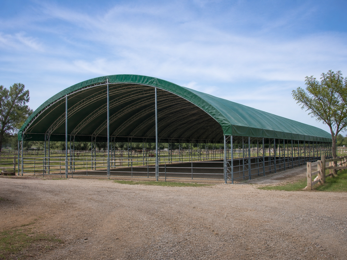 Cubierta para Picadero 25 × 45 × 7 m